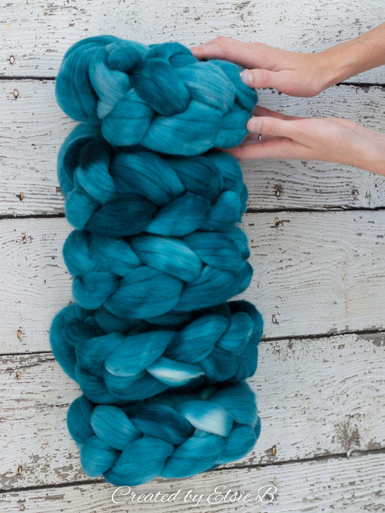 21 micron Merino &#39;Teal&#39; 4 oz semi-solid combed top, blue spinning fiber, green hand dyed roving, Created by Elsie B wool roving by the pound