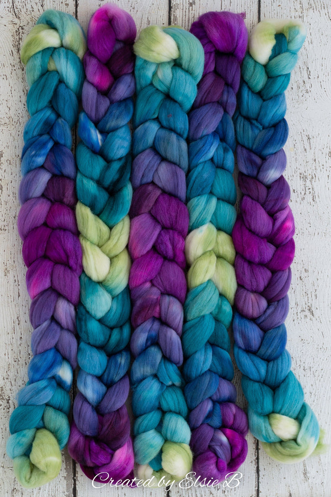 21 micron Merino &#39;Dragonfly&#39; 4 oz combed top, teal wool roving by the pound, purple hand dyed roving, Created by Elsie B blue spinning fiber