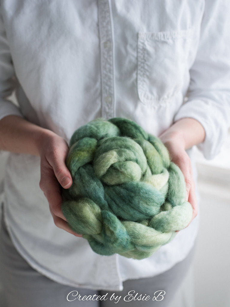 Blue Faced Leicester &#39;Lambs Ear&#39; 4 oz semi-solid green combed top, BFL dyed spinning fiber, Created by Elsie B wool for felting or weaving