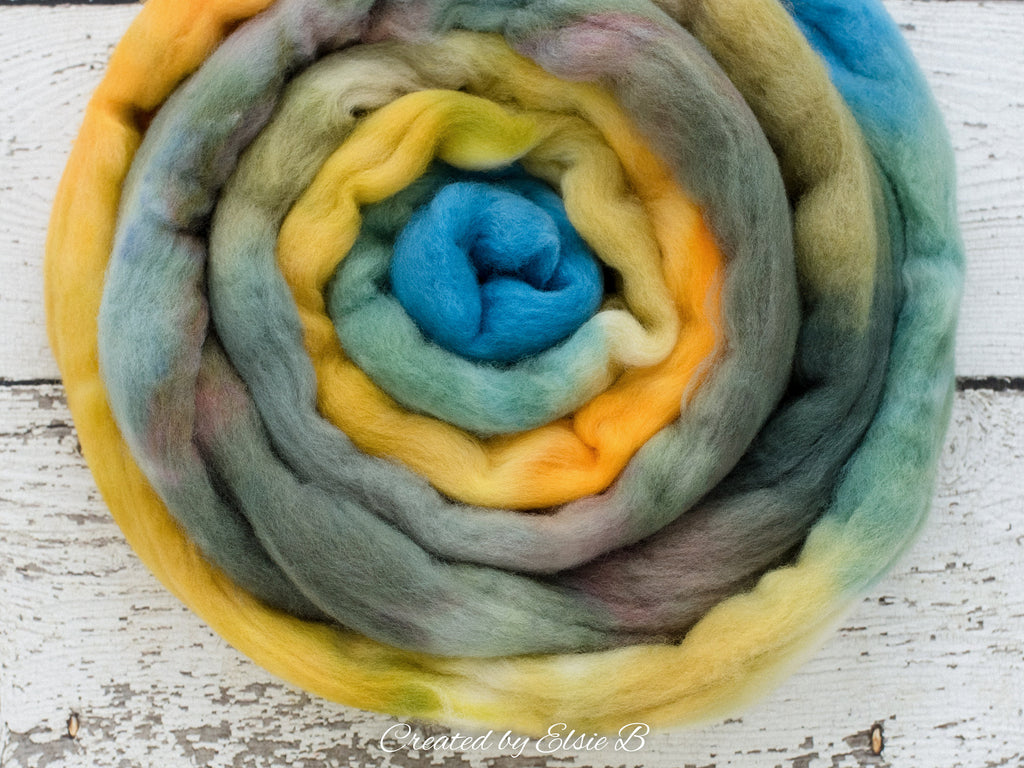 Polwarth &#39;Daffodil Morning&#39; 4 oz yellow spinning fiber, blue wool roving for spinning, Created by Elsie B hand dyed green combed top